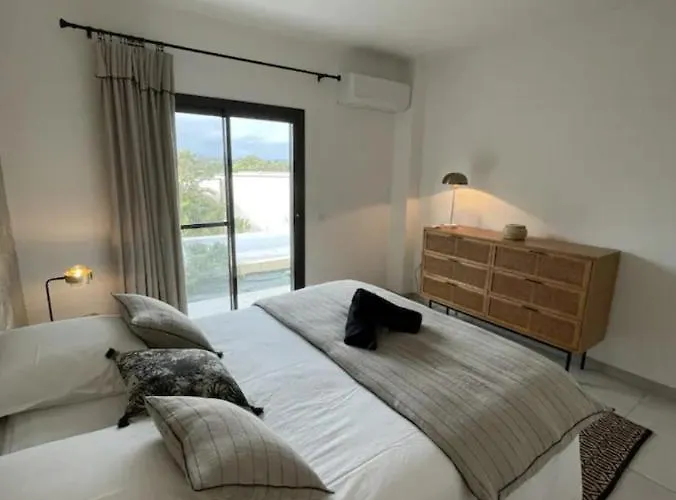 Monte Leone Villa *